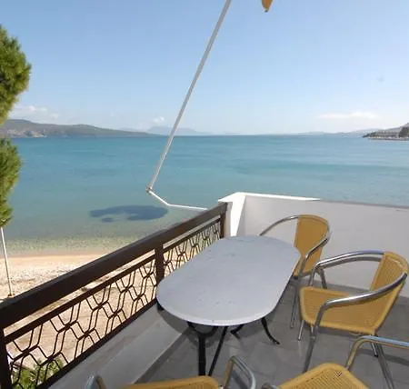 Vandorou-lefkada Lägenhetshotell