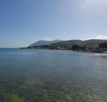 Lägenhetshotell Vandorou-lefkada 3*
